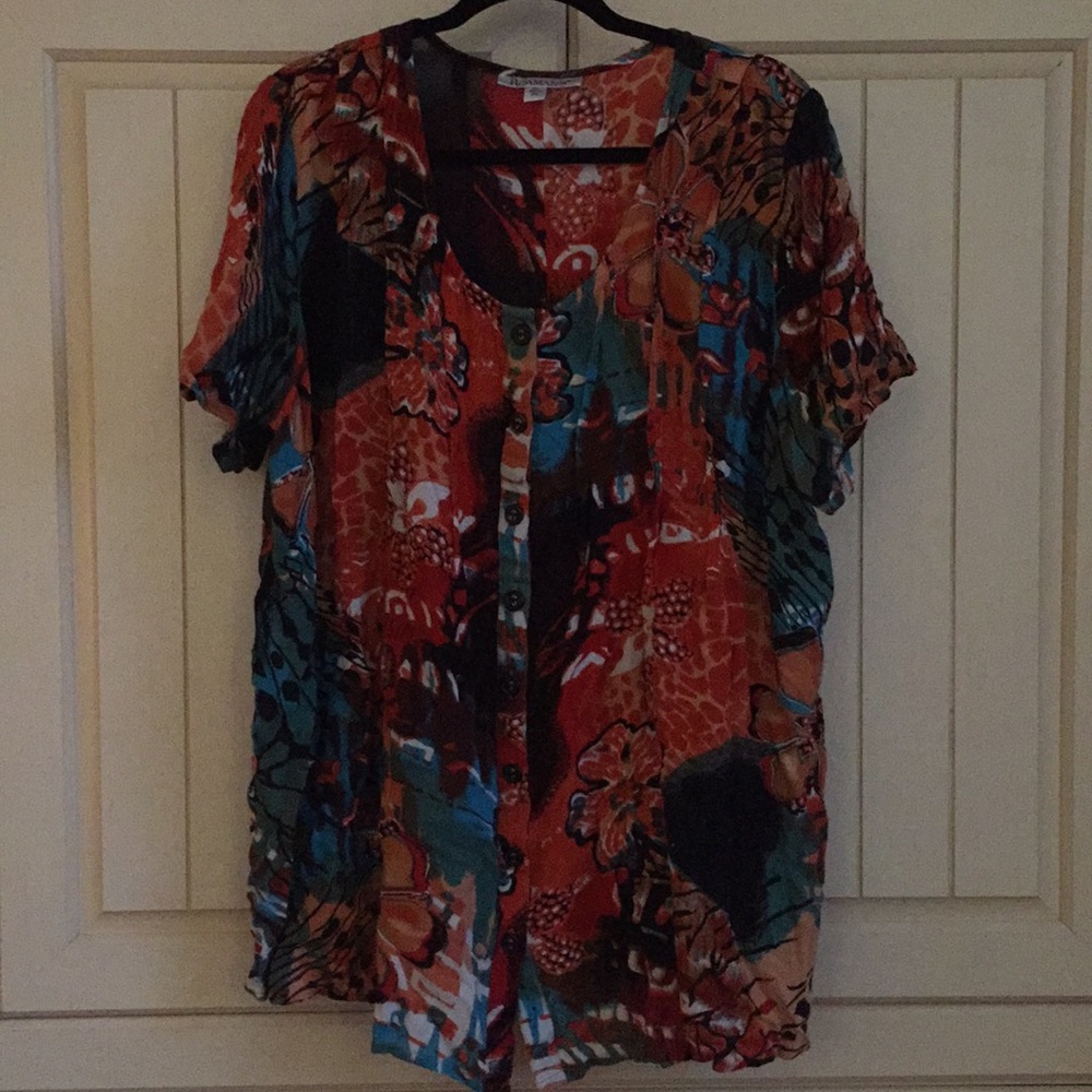 Patterned button up blouse